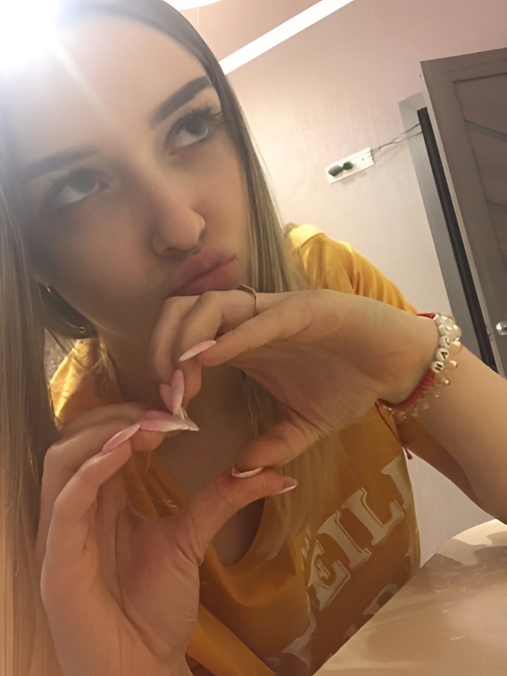 Анечка привлекальеная девушка из Хороль цена от 10000 руб