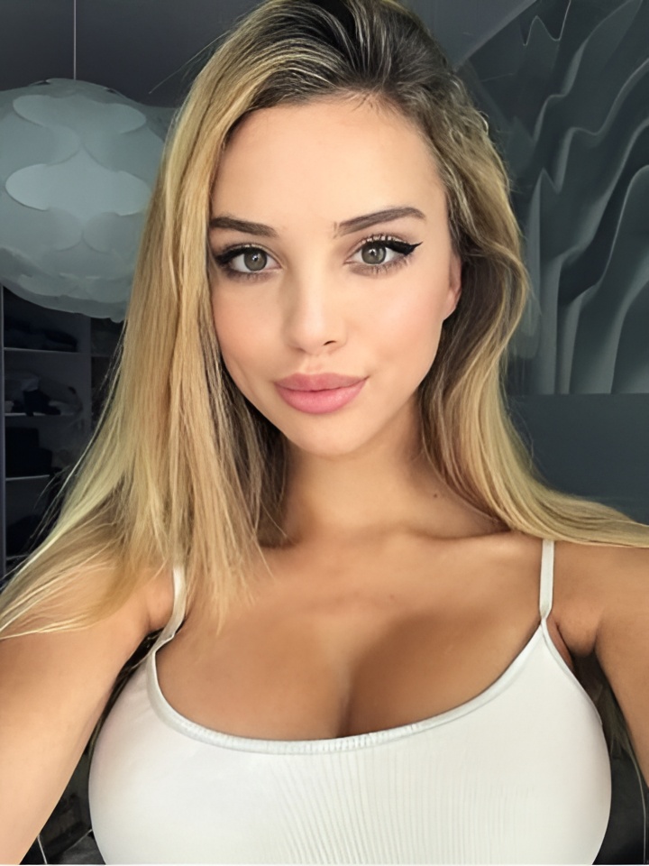 Майя привлекальеная девушка из Хороль цена от 2500 руб