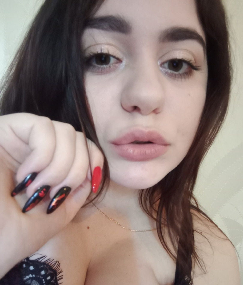 АЛИНА привлекальеная девушка из Хороль цена от 3000 руб