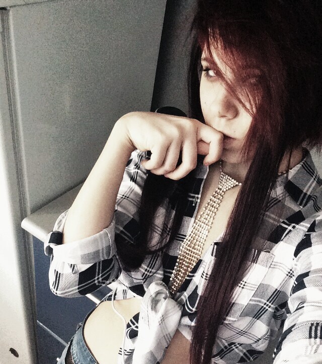 Милана привлекальеная девушка из Хороль цена от 3000 руб