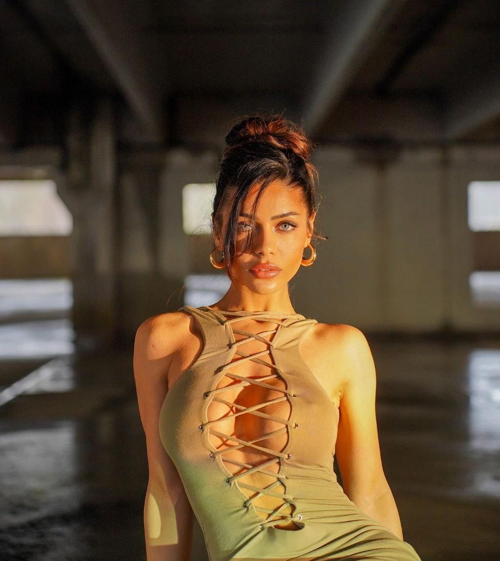 Настюша привлекальеная девушка из Хороль цена от 8000 руб