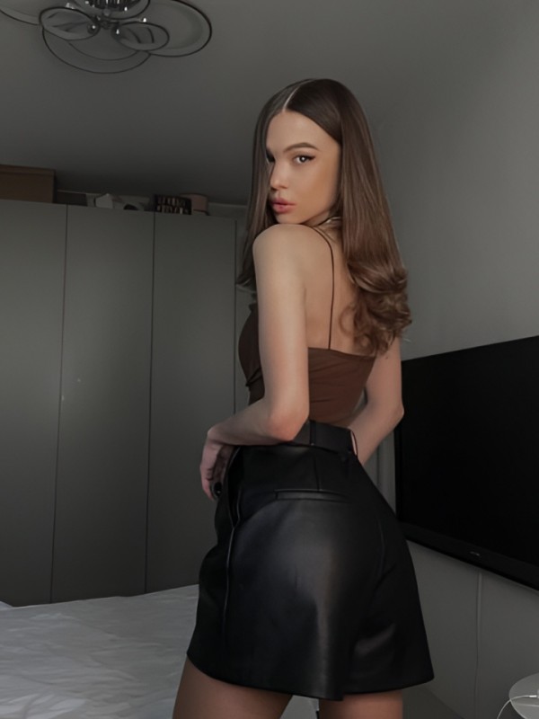 Лаура привлекательная девушка из Хороль цена от 2000 руб