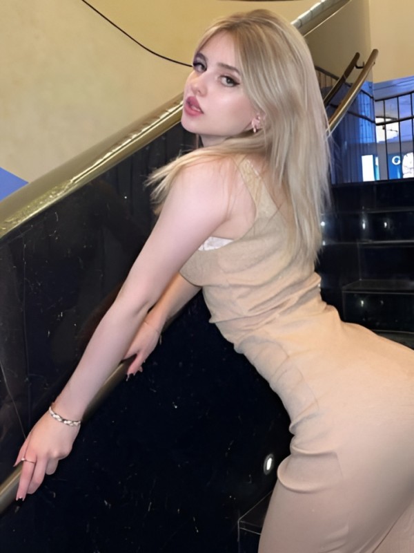 Василиса привлекательная девушка из Хороль цена от 3000 руб