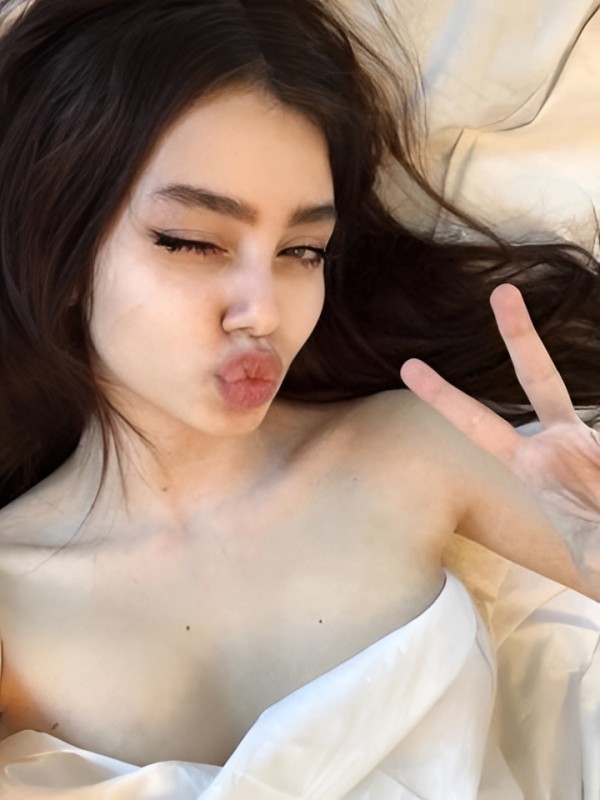 Ядвига привлекательная девушка из Хороль цена от 1500 руб