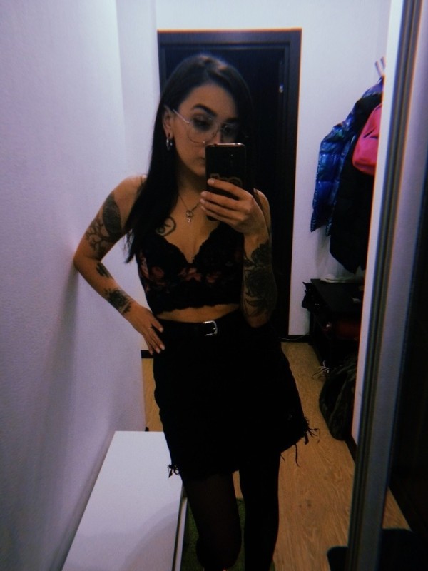 Инна привлекательная девушка из Хороль цена от 3500 руб