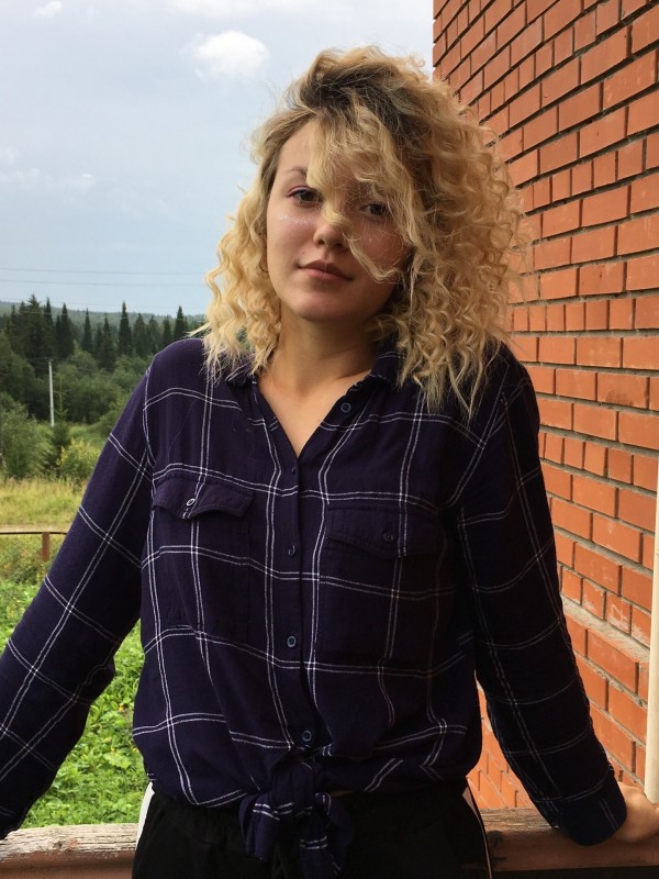 Марина привлекательная девушка из Хороль цена от 3000 руб