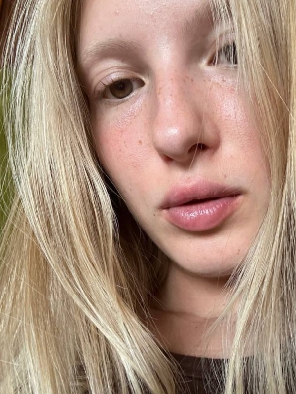 Марья привлекательная девушка из Хороль цена от 5000 руб